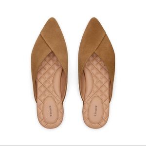 NWOB Birdies The Swan golden oak slip on flat mules 9.5